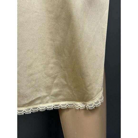 Vintage MG JCPenney Half Slip Size Small Double High Slit Antron III Nylon Tan - Picture 3 of 9